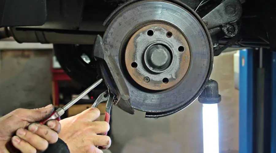 Brake disc thickness measurement during Queensland roadworthy safety inspection