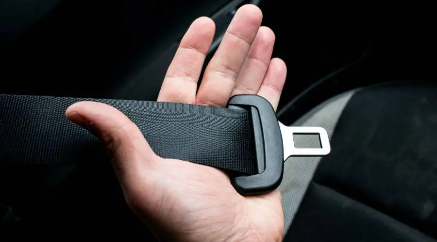 Seatbelt retractor mechanism testing during Queensland safety certificate inspection